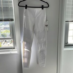 Alo High Waisted Moto Legging - White. New with tags. Size medium.
